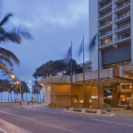 Hyatt Regency Waikiki Beach Resort & Spa