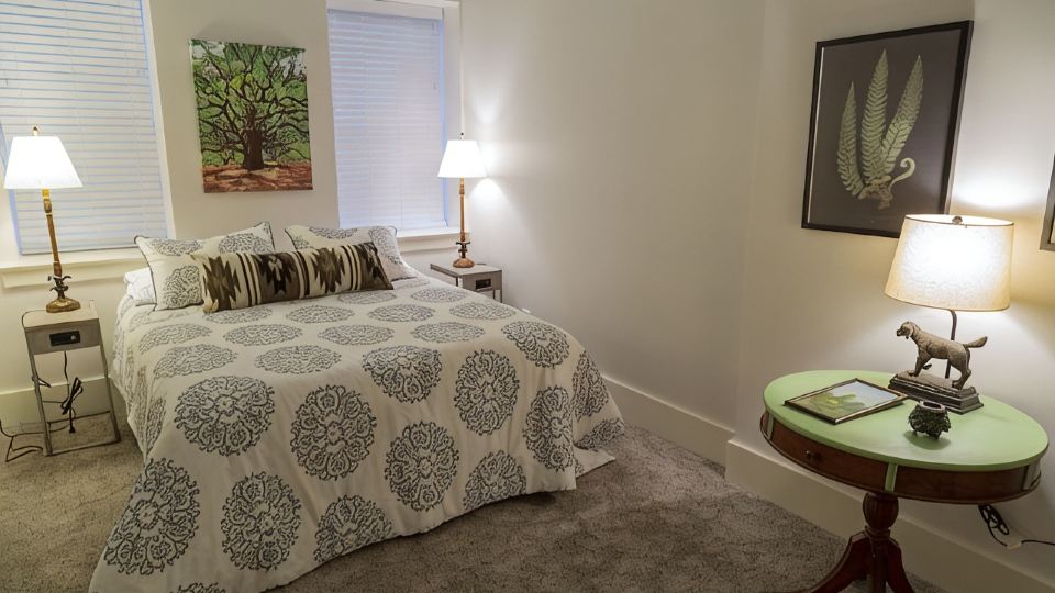 Waterfront Apartment - Downstairs Unit