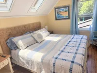 Jamestown Cozy Coastal Cottage in Town Near Beaches & Newport Just Opened 9/2-5 - Wi-Fi