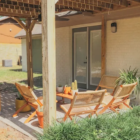 Less than 1 mile from downtown Fairhope!