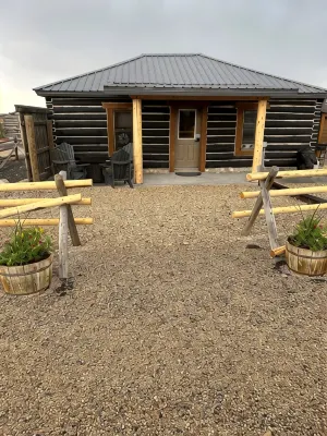 Beautiful 3 bedroom house located at the foothills of the Rocky Mtns in Clark WY - Chalets