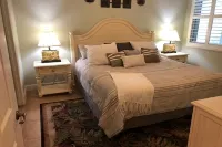 Luxurious Ocean- Front 5th Floor – 3/3 Corner Unit – Sleeps 8 - 4성급