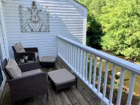 Beautiful Riverfront Townhome w/Fireplace.Steps to Historic Downtown Stowe. - Badekar