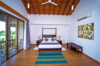 Amaranthe Bay Resort & Spa - bar