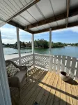 Waterfront home in Crystal River w/private dock and kayaks - Balkoner