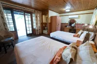 Gooderson Bushlands Game Lodge - parking