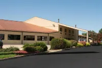 Greenlight Inn & Suites St James - Swimmingpools