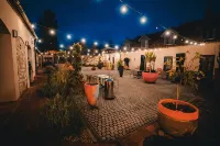 Barka Galéria Hotel és Étterem - Homestays