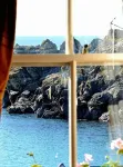 Crown Hotel - Sea View