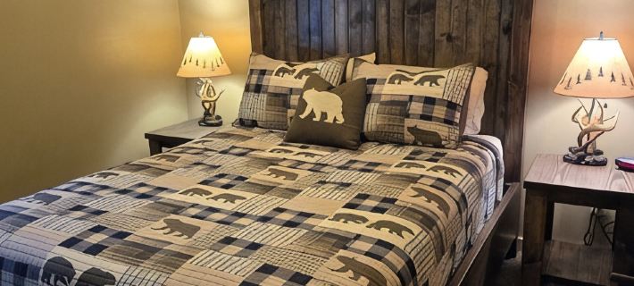Otter Place: Lakefront Cabin, Generator, Wi-Fi, Free Firewood, No Cleaning Fee! Hotels in St. Germain