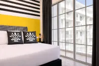 Stallionz Premium Suites - Balcony