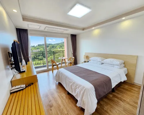 Jeju Lavender Hotel Hotel in zona Parco Sammaebong