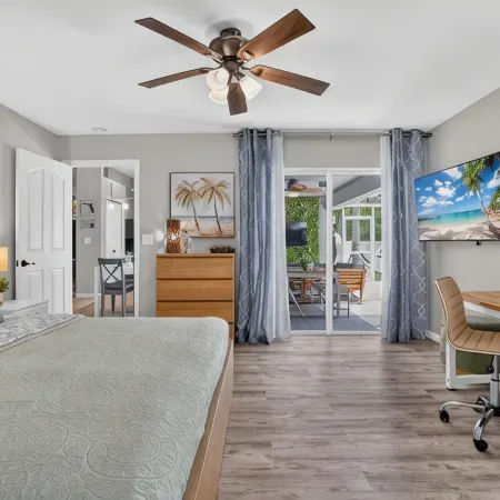 Heated Pool Home, Shuffleboard, Crib, 3 Bed 2 Bath, 25 Min Beach