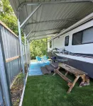 The Holy Mackerel Family and pet friendly - 3-Star