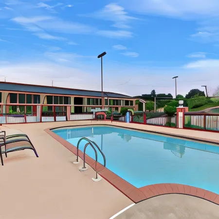 Mockingbird Inn & Suites