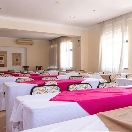Royal Court Hotel
