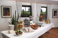 Weingut Sandwiese Winzerhotel - breakfast
