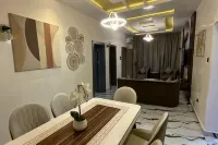 Livingstone Luxury Apartment - Condos