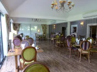 The Riverside House Hotel - 3 Sao
