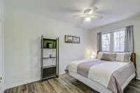 Urban Retreat - Modern 4Br Townhouse Hotel in zona Greenvale Park