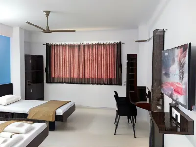 Hotel Shivanand Hotel di Pahine