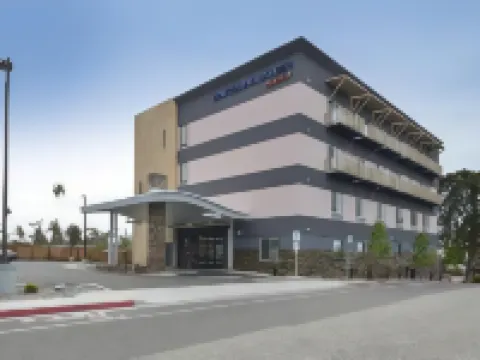 Fairfield Inn & Suites Santa Cruz Hotels near Wilder Ranch State Park