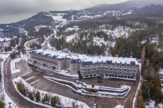 โรงแรม เอ พาวิลเลียน เลอ เปอตีต์ มาโนอีร์ ดู คาสิโน