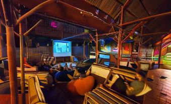 IHome Backpacker Resort