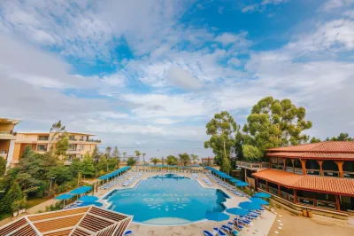 Dreamland Oasis Hotel Hoteles en Chaisubani