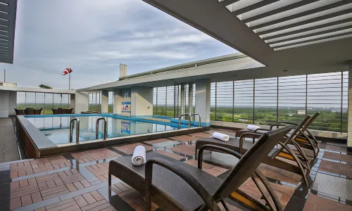 Momo inn Park & Resort