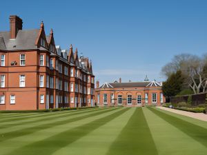 Cbh Jockey Club Rooms