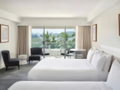 Reef View Hotel Hotels in Hamilton Island