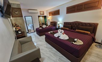 Chiangmai Lanna &  Modern Loft Hotel