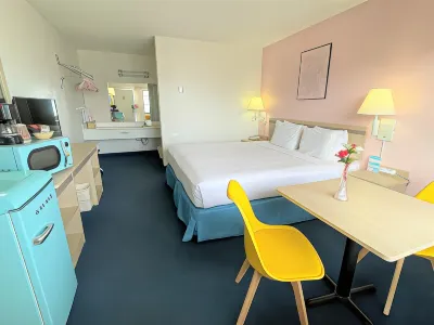 LuLu Silver City Hotels near Encore