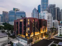 The Quart Ruamrudee by Uhg Hotels near Grand Langsuan Condominium