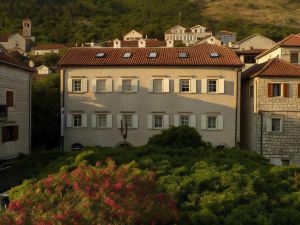 Vila Perast Boutique Hotel