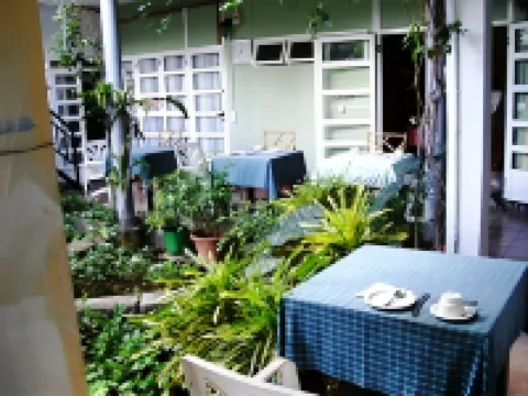 オーベルジュ ル サラディエ マエブールのホテル