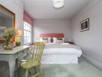 Penwarne Lodge
