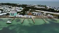 Edgewater Lodge فنادق في Duck Key