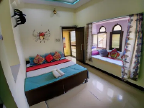 Crazy Camel Hotel & Safari