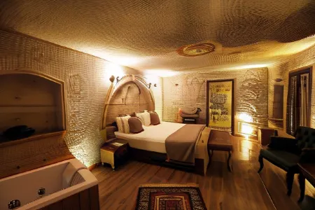Ada Cave Suites