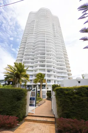 Burleigh Surf Apartments