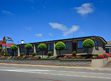 Blue Dolphin Motel