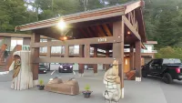 Big Rock Motel Hotels in Campbell River