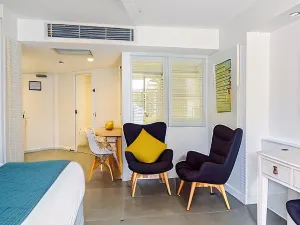 Netanya Noosa Beachfront Resort