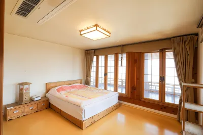 YEOSU ODONGJAE HOTEL Отели рядом с достопримечательностью «Aeyangwon History Hall»