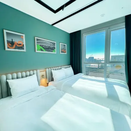 Busan Cotice the Bridge Отели рядом с достопримечательностью «Songdo Cloud Trails»