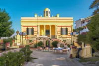 Hotel Terminal - Caroli Hotels فنادق في Leuca