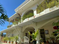 Zulu Surf Hotel Tamarindo Hotels near Tamarindo Beach Costa Rica