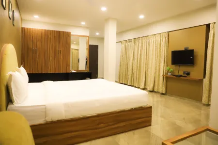 Hotel the Grand Unity Отели рядом с достопримечательностью «Стейтью Оф Юнити»